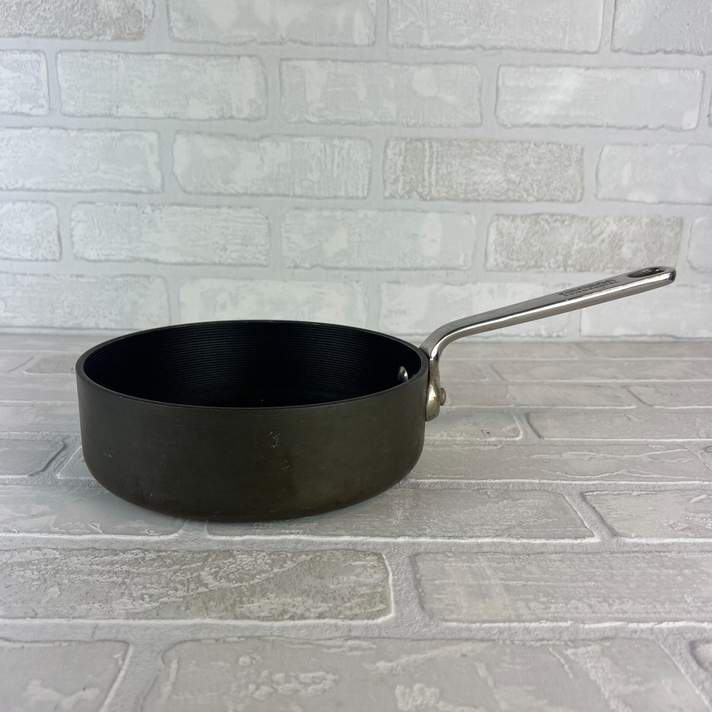 CIRCULON Commercial 8"‎ Non Stick Saute Pan 2 Qt 1.9 L Meyer Hong Kong HCBA497